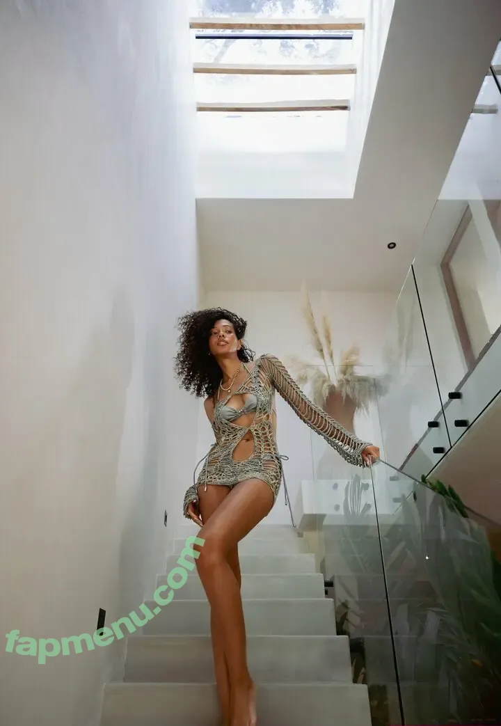 Haianny Pereira-Carvalho nude photo #0086 (hai.anny)
