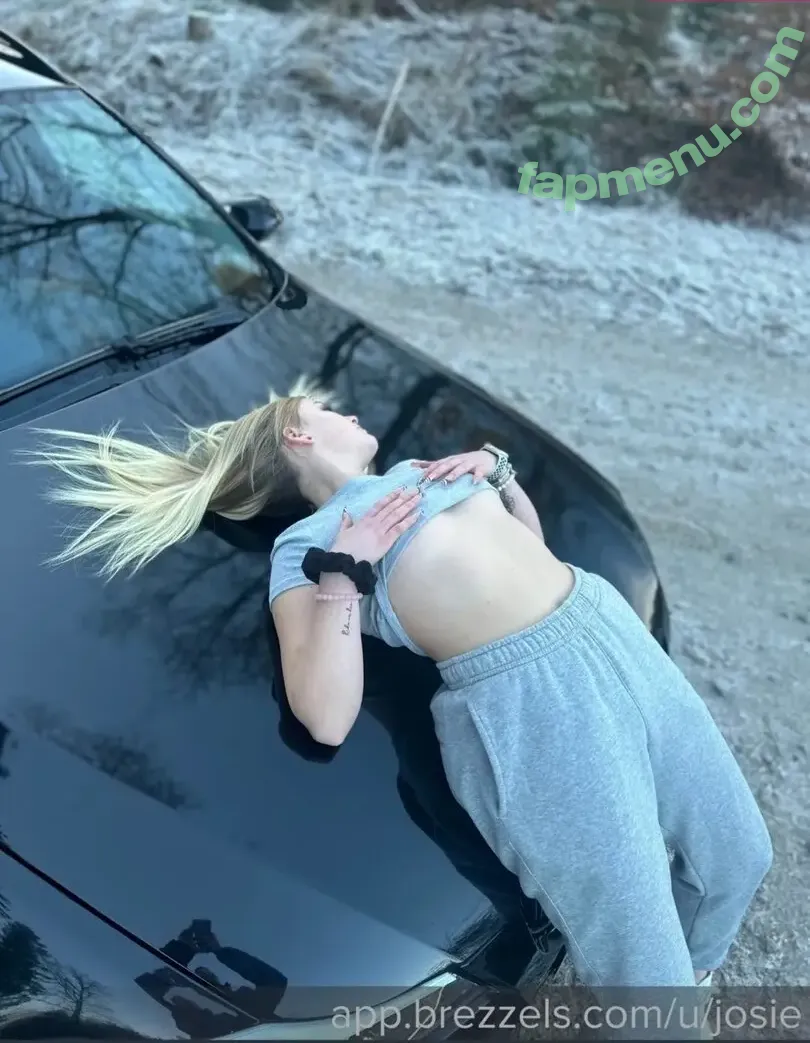 Haifischnnikez nude photo #0019 (Haifischnnikez)