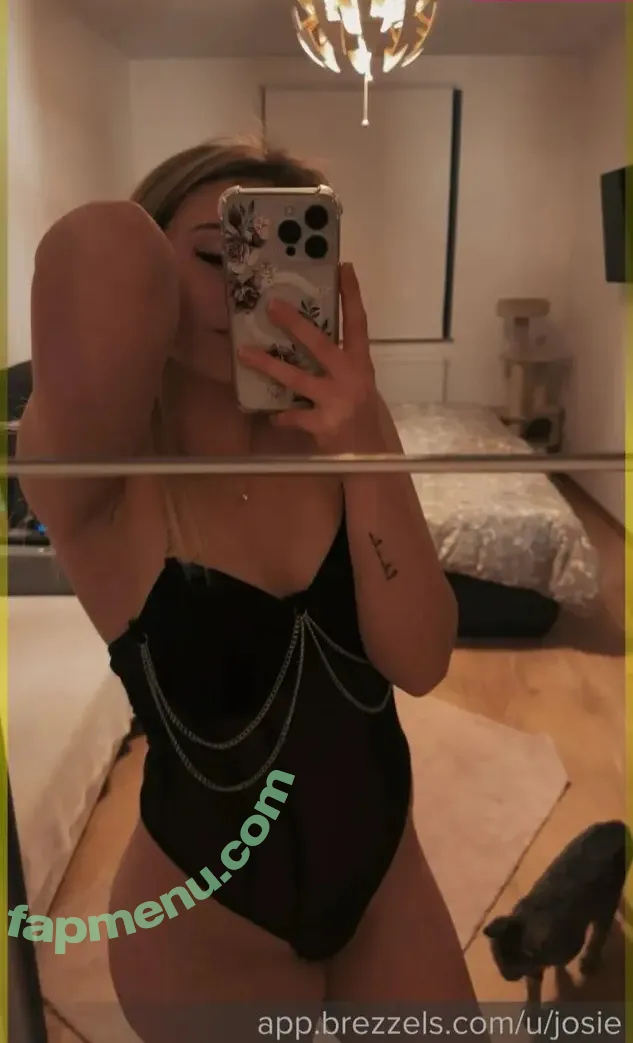 Haifischnnikez nude photo #0021 (Haifischnnikez)