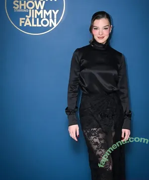 Hailee Steinfeld / hailee_steinfeld / haileesteinfeld nude photo #0450