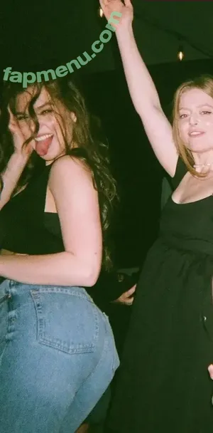 Hailee Steinfeld / hailee_steinfeld / haileesteinfeld nude photo #0658