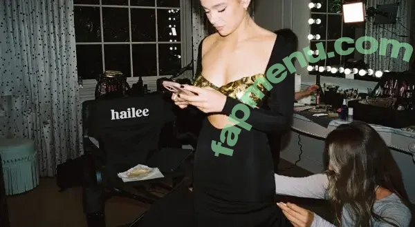 Hailee Steinfeld nude photo #0144 (haileesteinfeld)