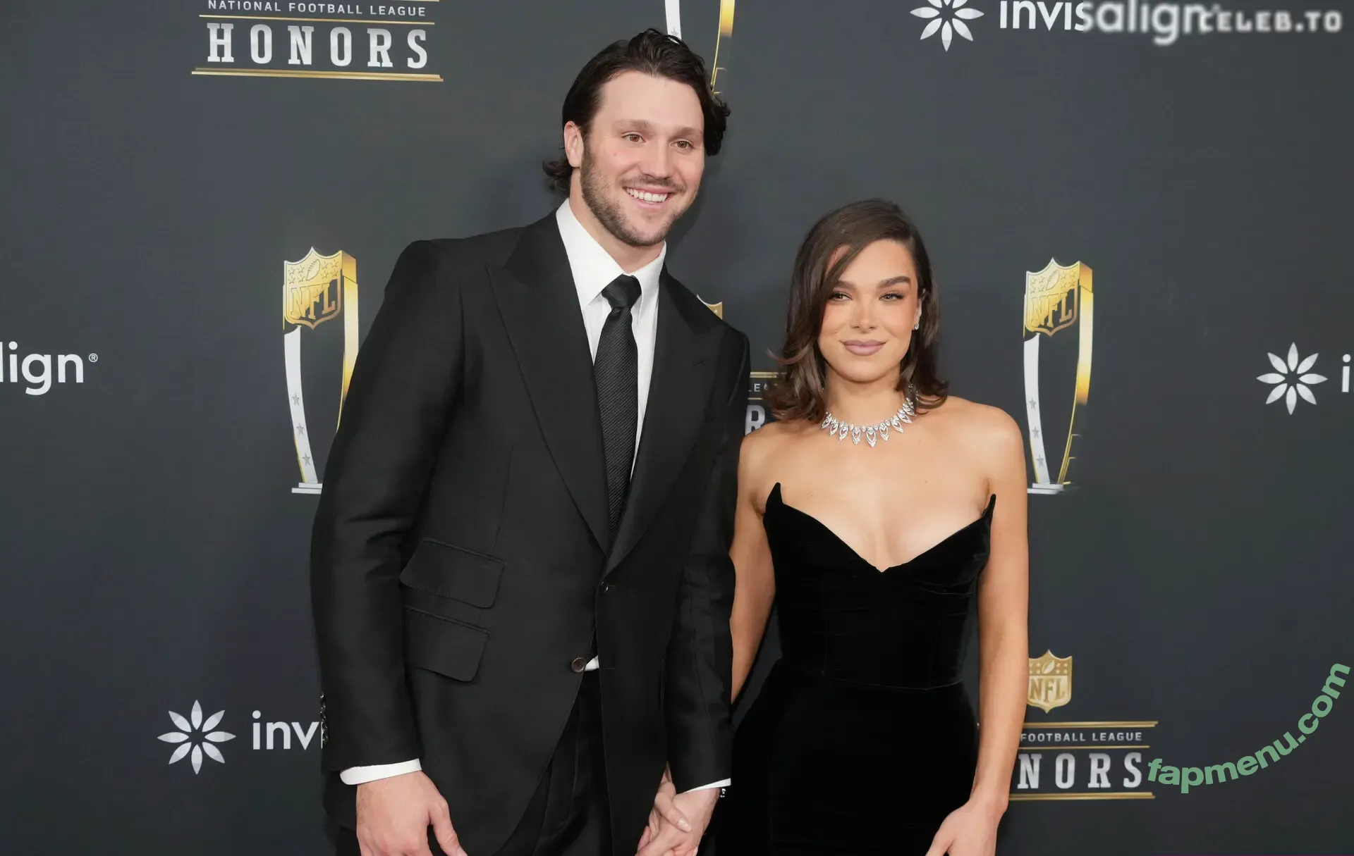 Hailee Steinfeld nude photo #0232 (hailee_steinfeld / haileesteinfeld)