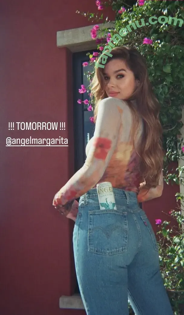 Hailee Steinfeld nude photo #0337 (hailee_steinfeld / haileesteinfeld)