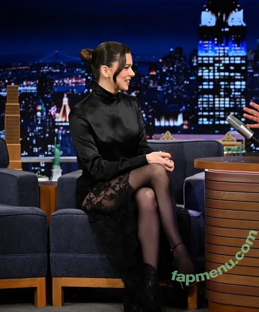 Hailee Steinfeld nude photo #0458 (hailee_steinfeld / haileesteinfeld)
