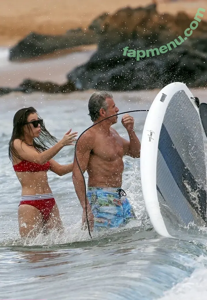 Hailee Steinfeld nude photo #0584 (hailee_steinfeld / haileesteinfeld)