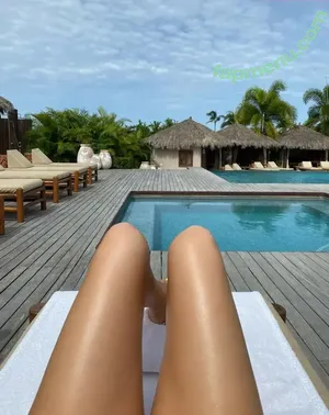 Hailee Steinfeld / haileesteinfeld nude photo #0016