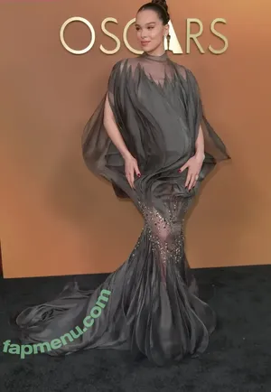 Hailee Steinfeld / haileesteinfeld nude photo #0167