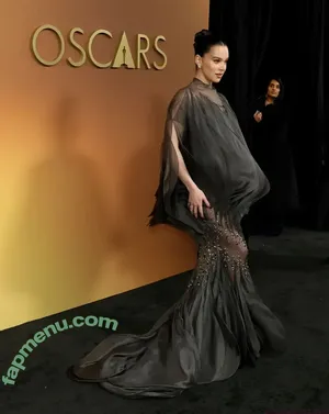 Hailee Steinfeld / haileesteinfeld nude photo #0205