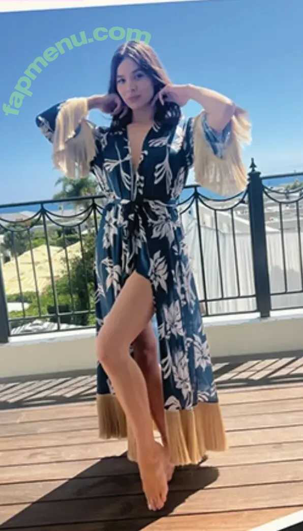 Hailee Steinfeld nude photo #0082 (haileesteinfeld)