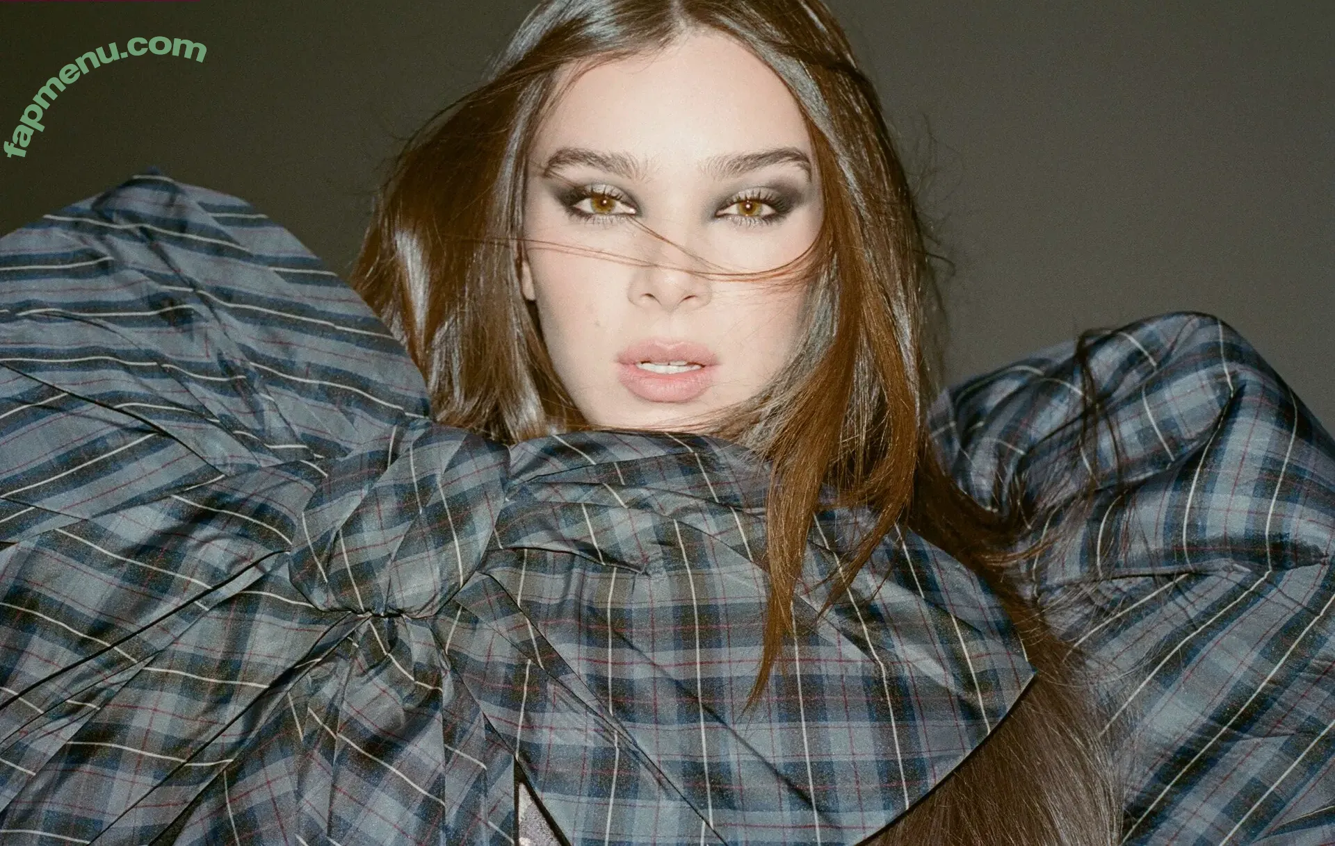 Hailee Steinfeld nude photo #0156 (haileesteinfeld)