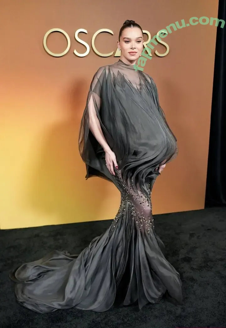 Hailee Steinfeld nude photo #0178 (haileesteinfeld)