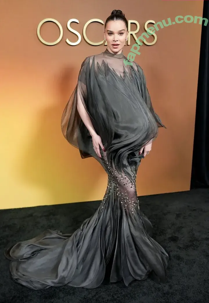 Hailee Steinfeld nude photo #0179 (haileesteinfeld)