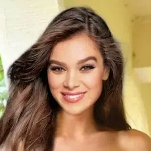 Hailee Steinfeld Deepfake / HaileeSteinfeld nude photo #0005