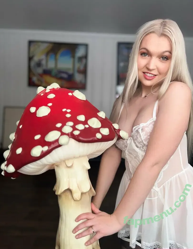 haileestone nude photo #0007 (hailee_stone)