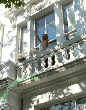 hailey / haileybieber nude photo #0002