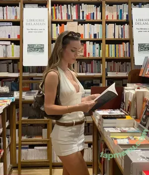 hailey / haileybieber nude photo #0034