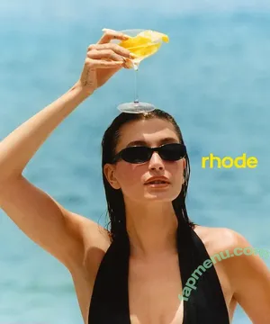 Hailey Baldwin Bieber / haileybieber nude photo #0968