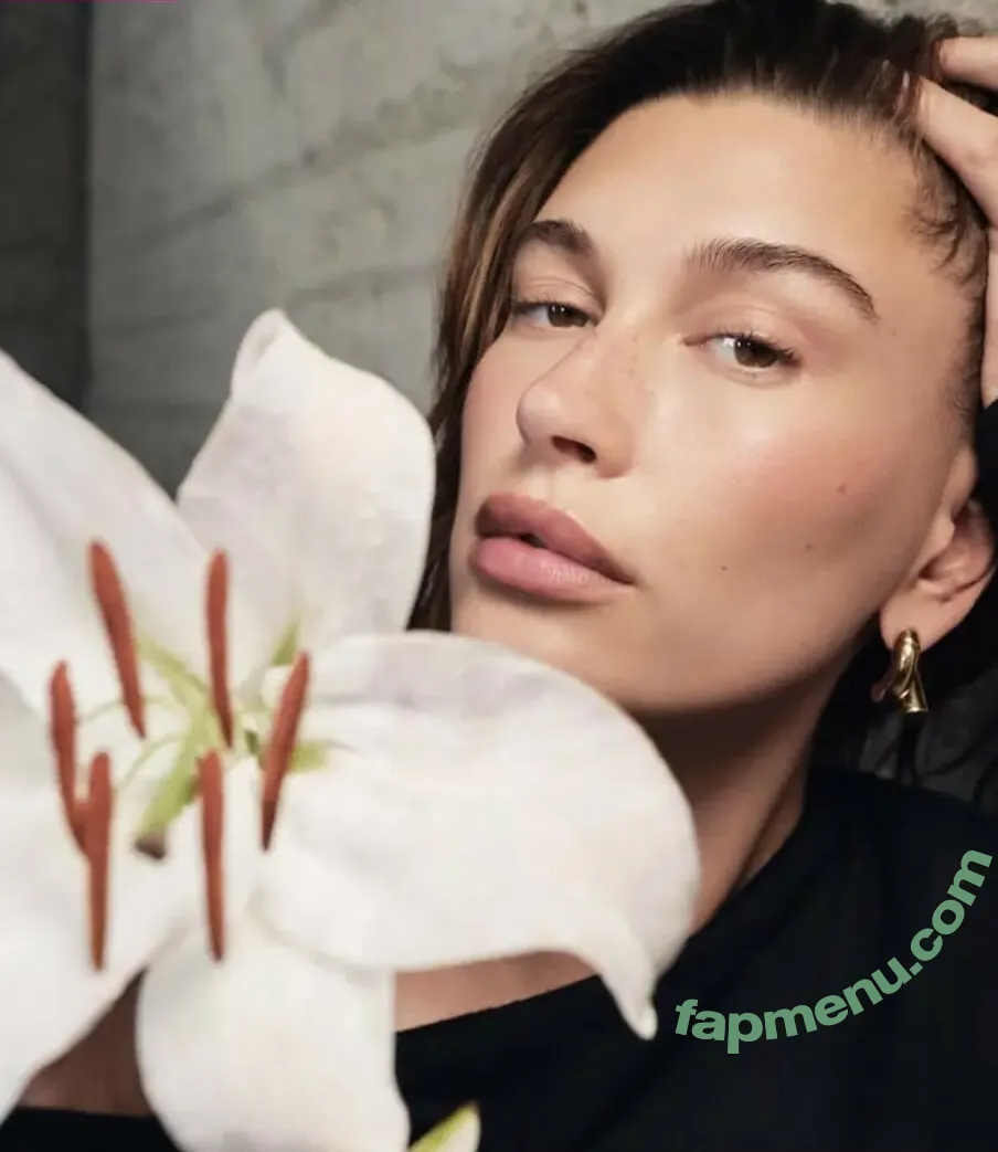 Hailey Baldwin Bieber nude photo #0837 (haileybieber)