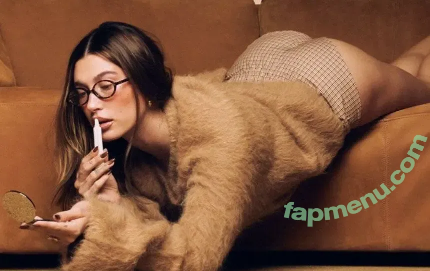 Hailey Baldwin Bieber nude photo #0934 (haileybieber)