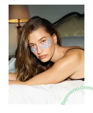 Hailey Baldwin Bieber / haileybieber nude photo #1130