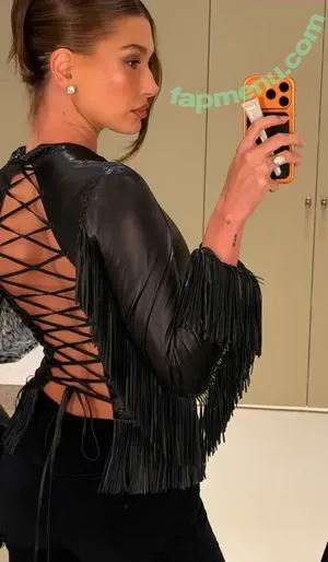 Hailey Baldwin Bieber / haileybieber nude photo #1183