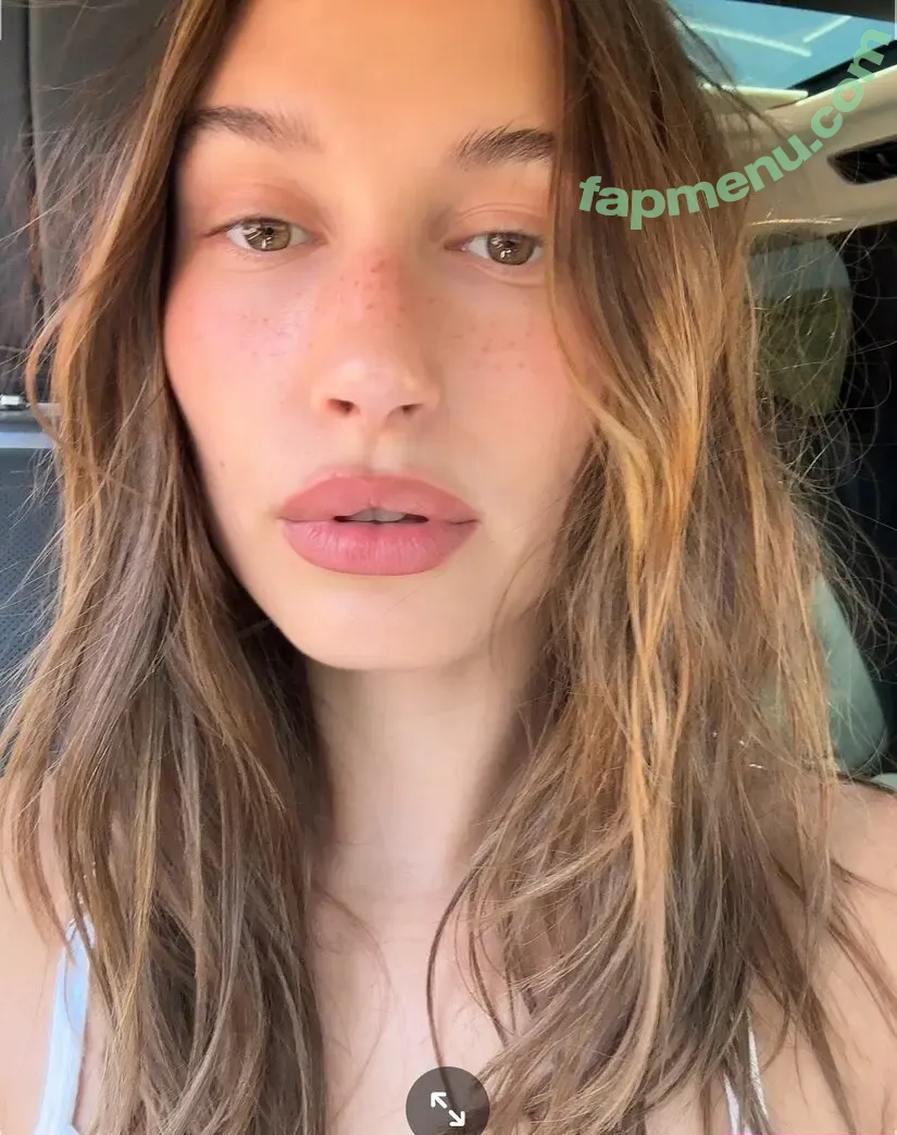 Hailey Baldwin Bieber nude photo #1044 (haileybieber)