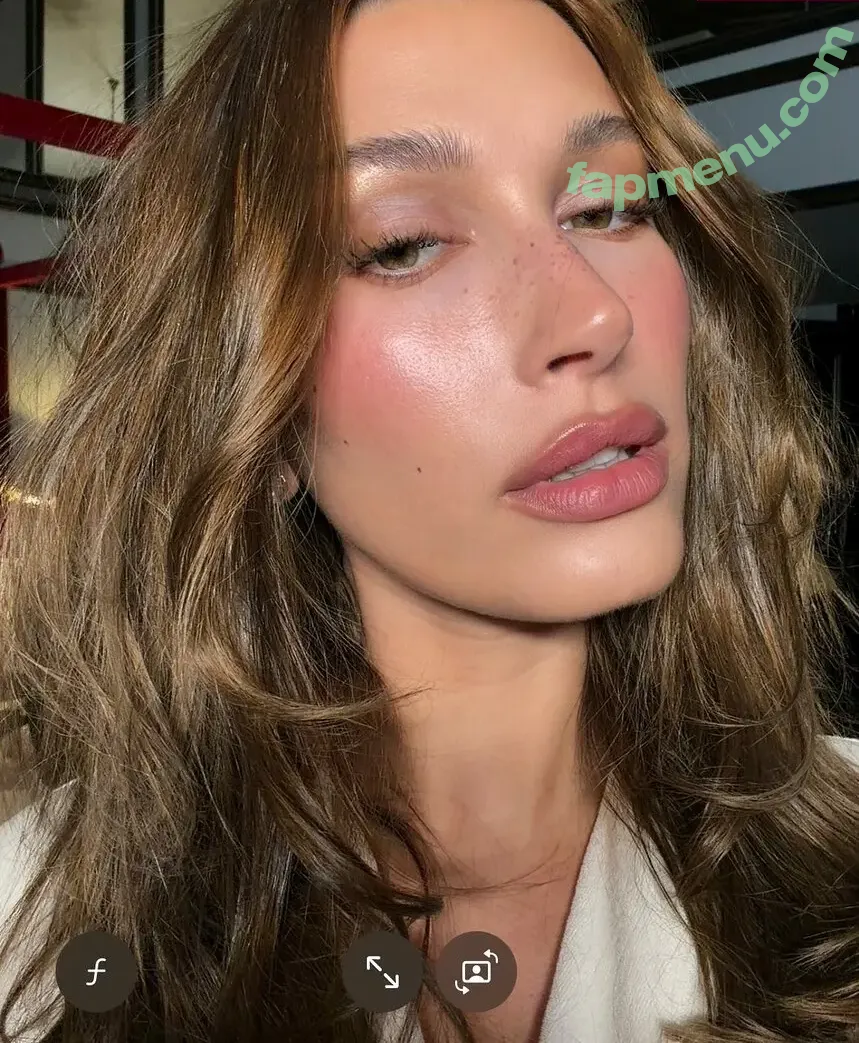 Hailey Baldwin Bieber nude photo #1145 (haileybieber)