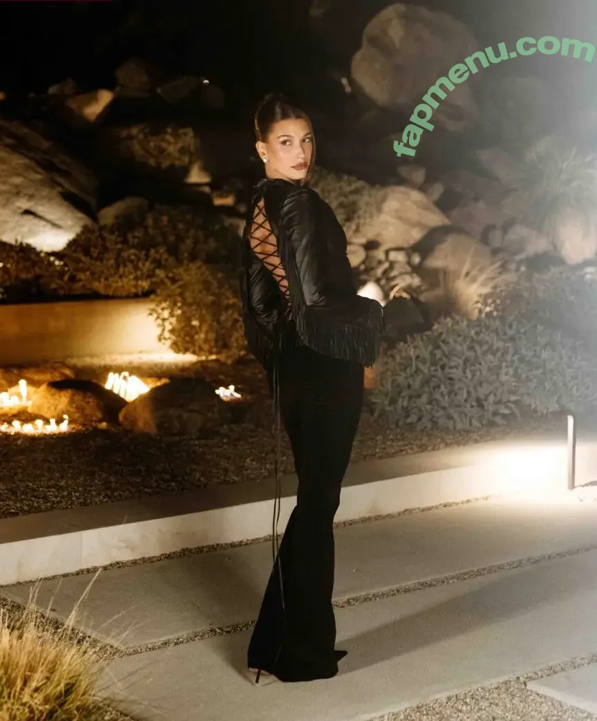 Hailey Baldwin Bieber nude photo #1185 (haileybieber)