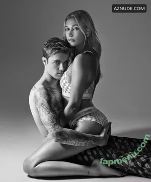 Hailey Baldwin / haileybieber nude photo #0114