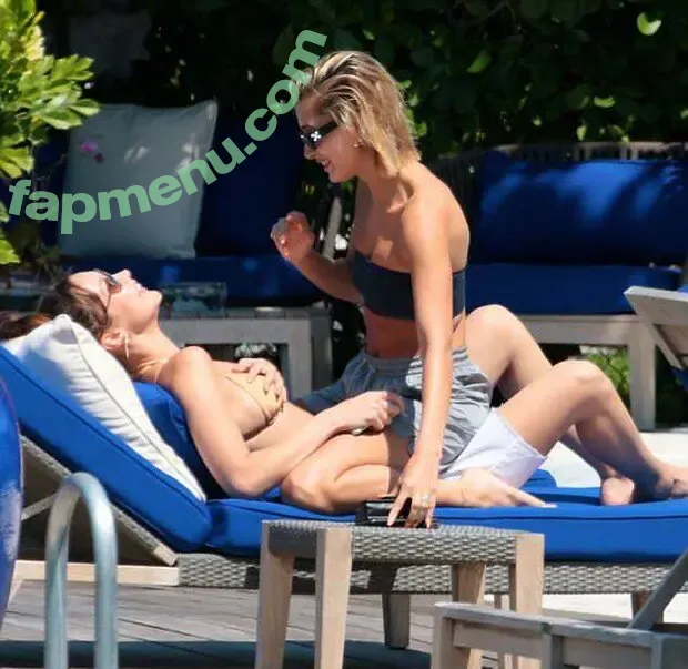 Hailey Baldwin nude photo #0110 (haileybieber)