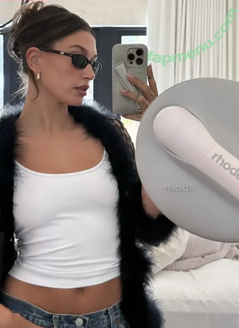 Hailey Baldwin nude photo #0175 (haileybieber)
