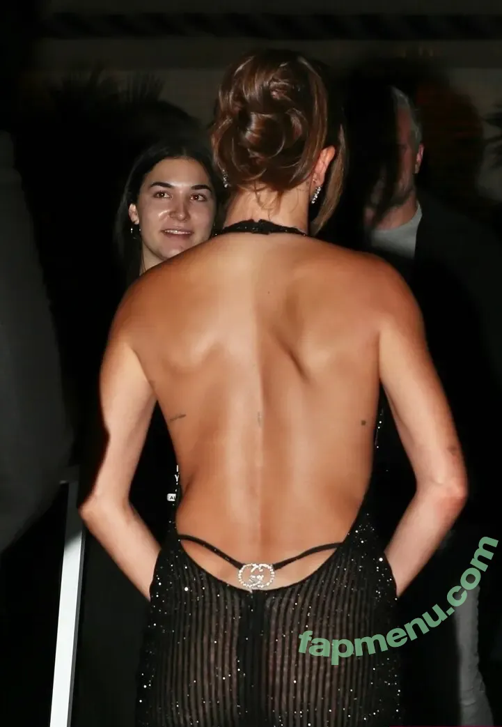 Hailey Baldwin nude photo #0220 (haileybieber)