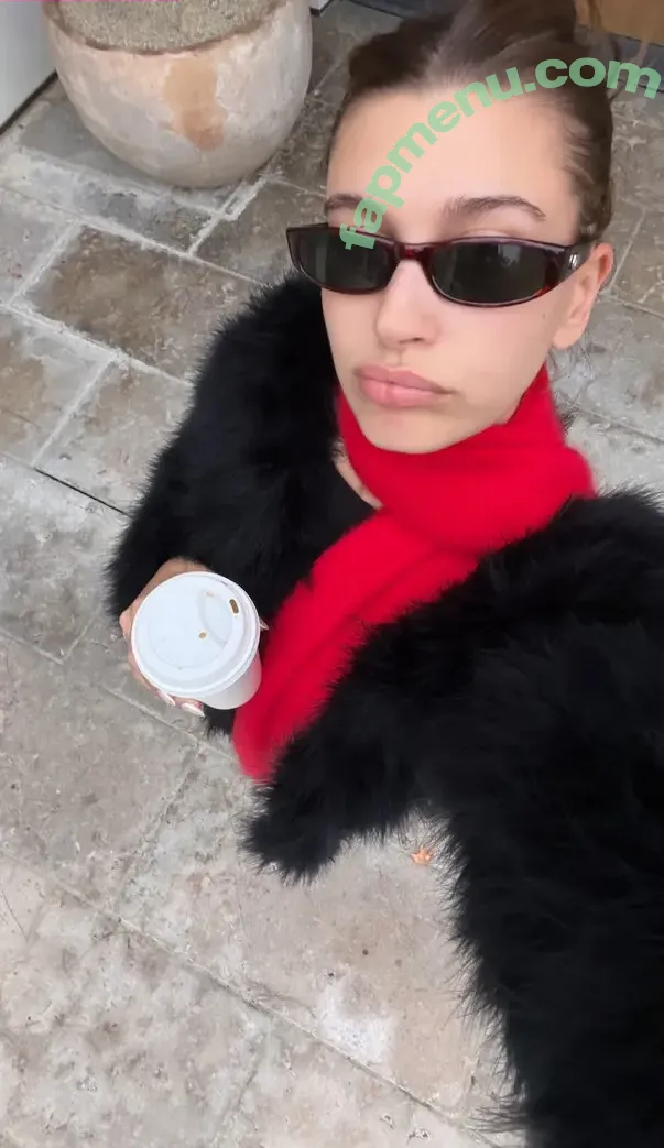 Hailey Baldwin nude photo #0228 (haileybieber)