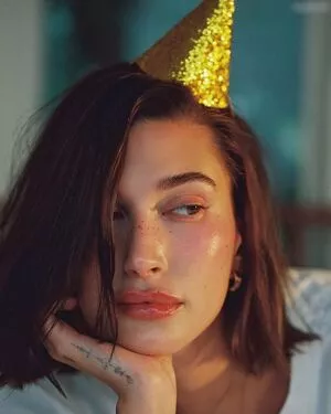 Hailey Bieber / baldwin / haileeybear / haileybieber nude photo #0186