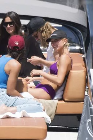 Hailey Bieber / baldwin / haileeybear / haileybieber nude photo #0512