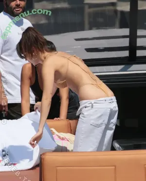 Hailey Bieber / baldwin / haileeybear / haileybieber nude photo #0823