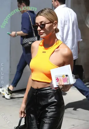 Hailey Bieber / baldwin / haileeybear / haileybieber nude photo #0825