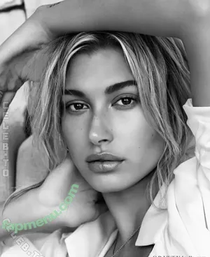 Hailey Bieber / HaileyBaldwin / haileeybear / haileybieber nude photo #0913