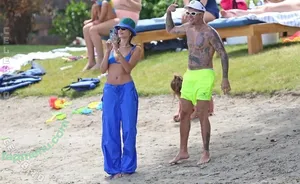 Hailey Bieber / HaileyBaldwin / haileeybear / haileybieber nude photo #0956