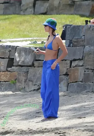 Hailey Bieber / HaileyBaldwin / haileeybear / haileybieber nude photo #0961