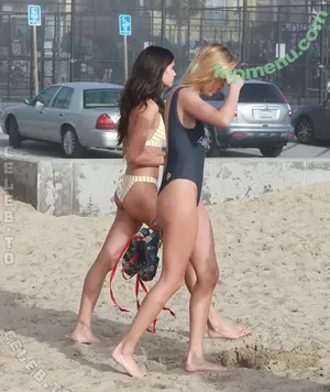 Hailey Bieber / HaileyBaldwin / haileeybear / haileybieber nude photo #0986