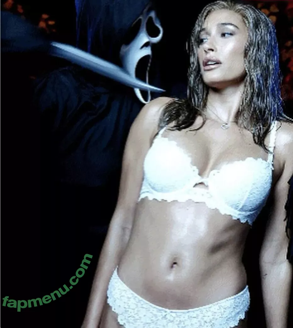 Hailey Bieber nude photo #0147 (baldwin / haileeybear / haileybieber)