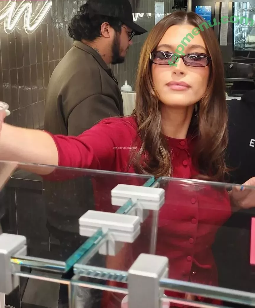 Hailey Bieber nude photo #0225 (baldwin / haileeybear / haileybieber)