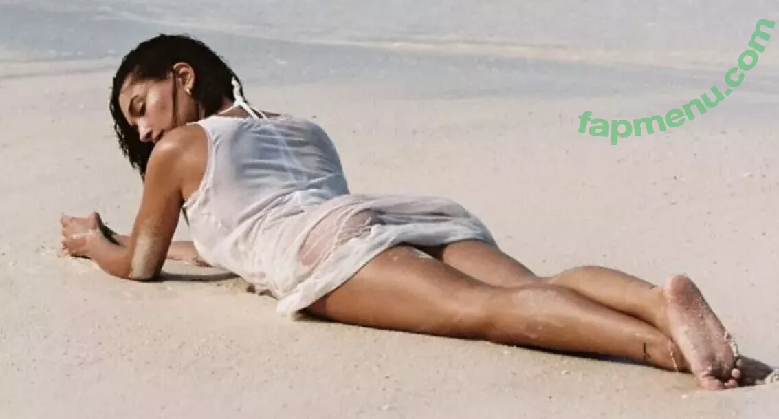 Hailey Bieber nude photo #0243 (baldwin / haileeybear / haileybieber)