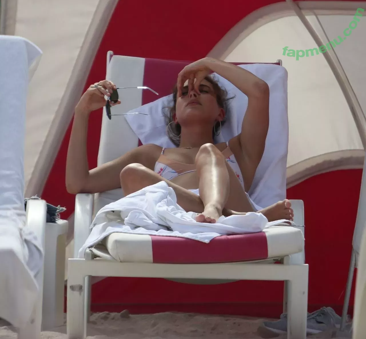 Hailey Bieber nude photo #0321 (baldwin / haileeybear / haileybieber)