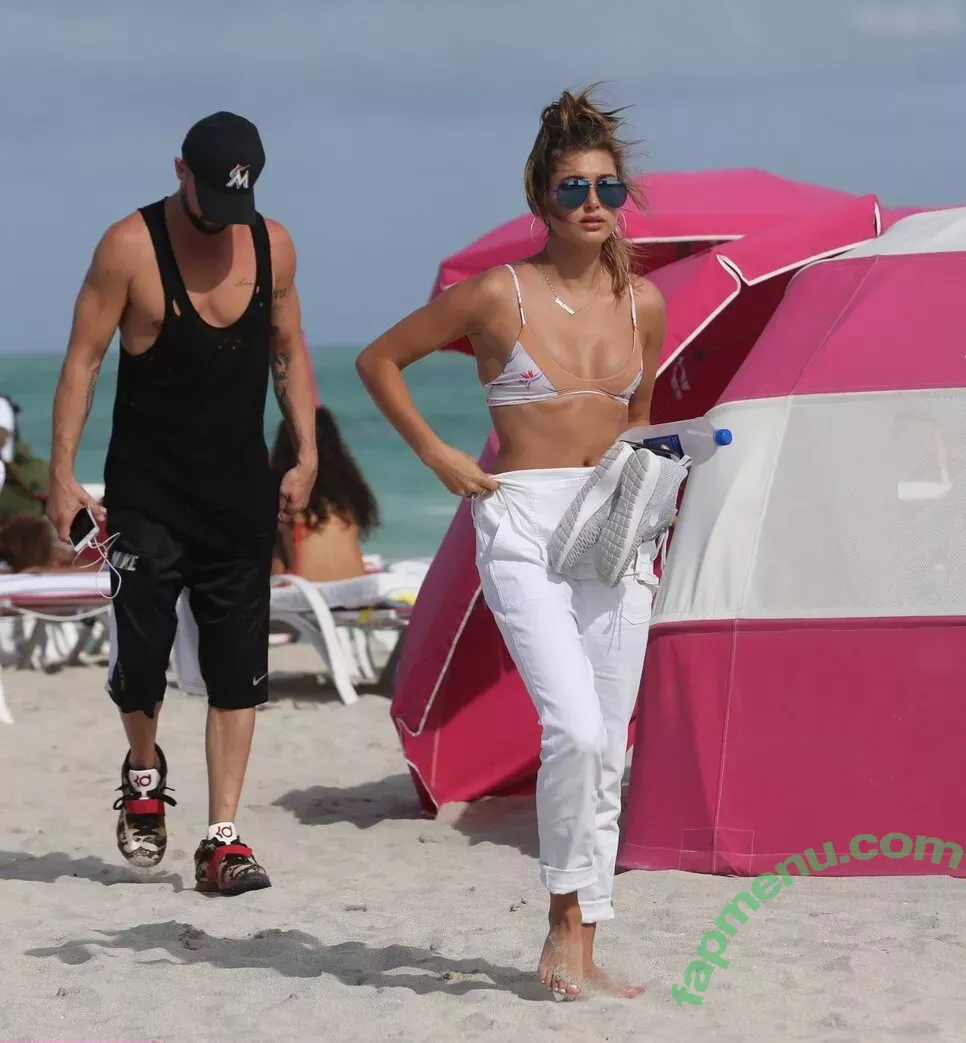 Hailey Bieber nude photo #0330 (baldwin / haileeybear / haileybieber)