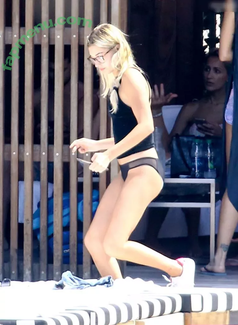 Hailey Bieber nude photo #0340 (baldwin / haileeybear / haileybieber)