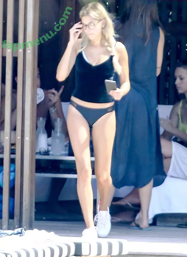 Hailey Bieber nude photo #0344 (baldwin / haileeybear / haileybieber)