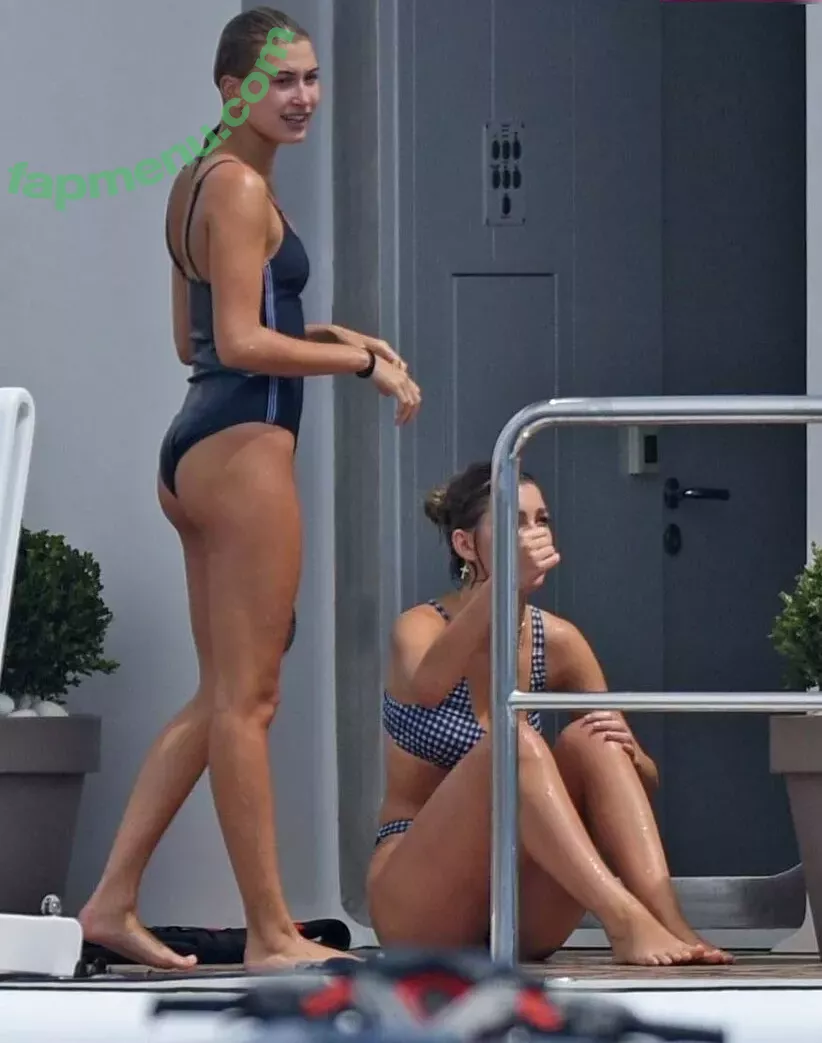 Hailey Bieber nude photo #0393 (baldwin / haileeybear / haileybieber)